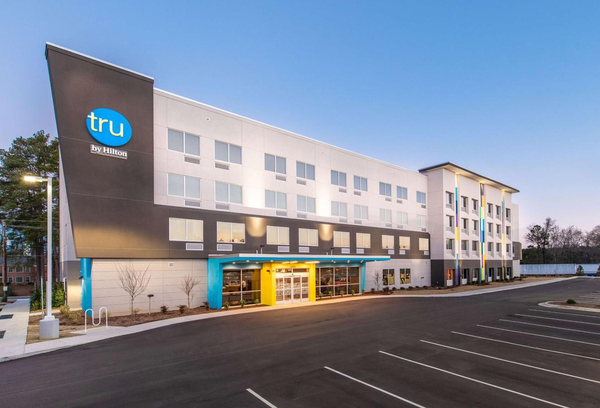 Tru By Hilton Fayetteville I-95 Exterior photo